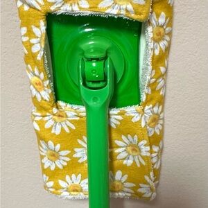 Sustainable/Reusable Cleaning Mop Pad with Yellow Daisy Design